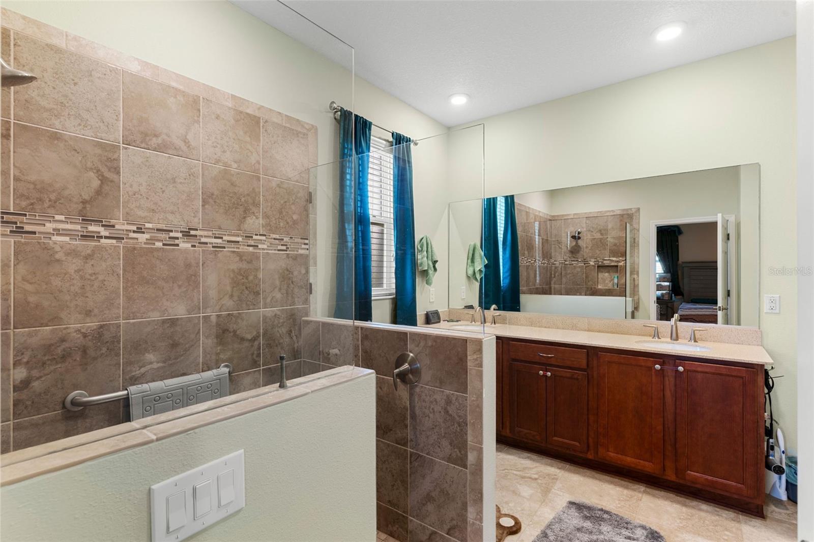 Image 16 of 29 For 8205 78th Terrace Road