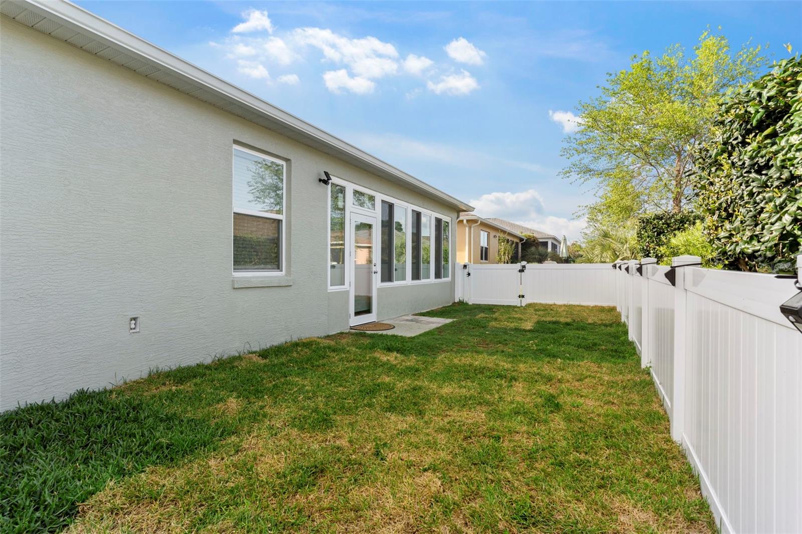 Image 27 of 29 For 8205 78th Terrace Road