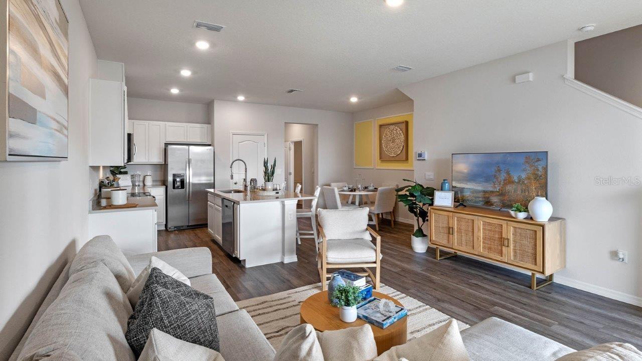 Image 13 of 25 For 2112 Monteverde Avenue