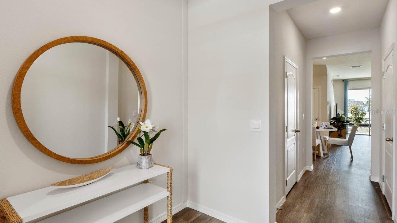 Image 3 of 25 For 2112 Monteverde Avenue