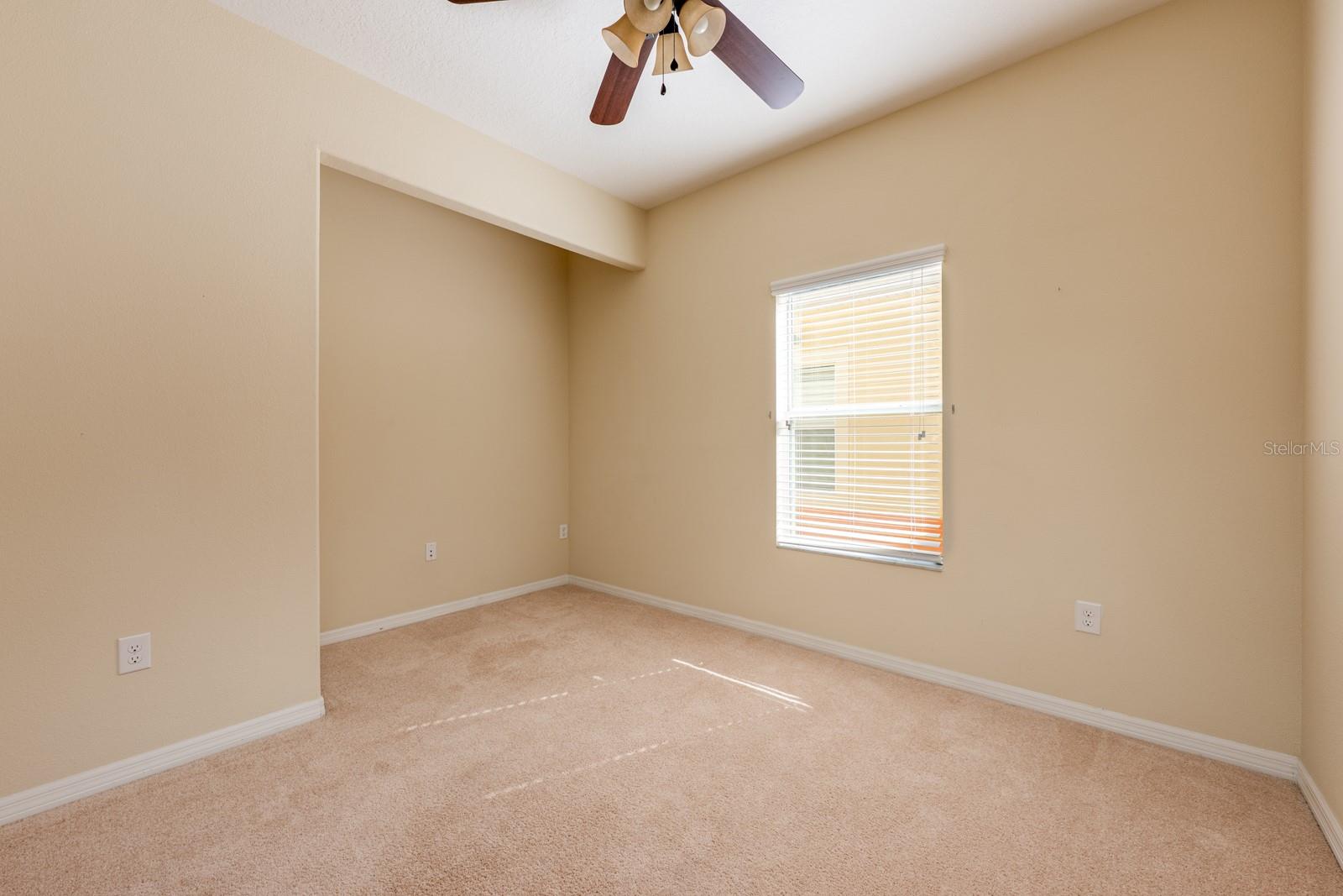 Image 19 of 41 For 3205 Sonesta Court F