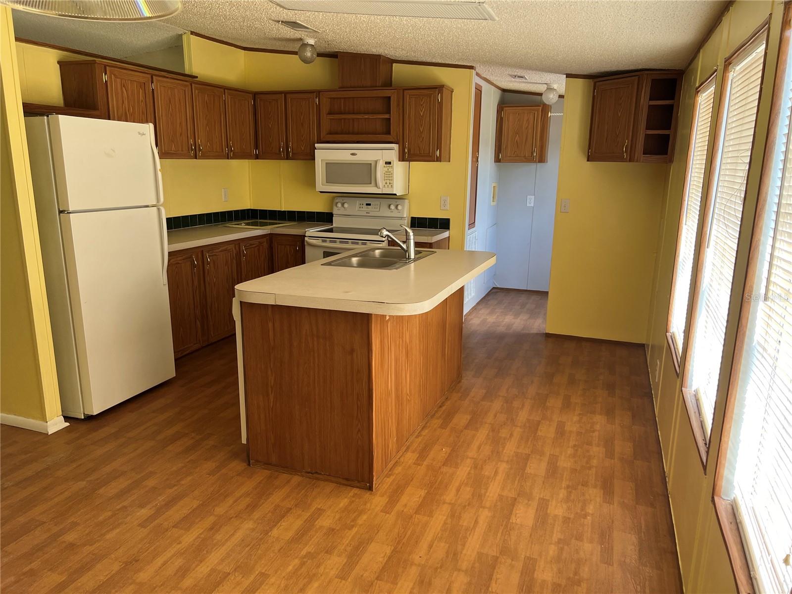 Image 7 of 8 For 3398 Maple Lane