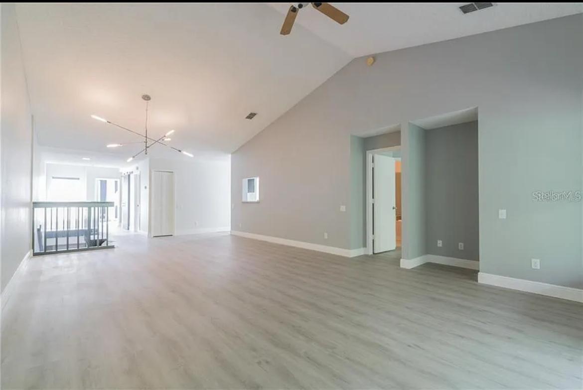 Image 20 of 34 For 5999 Lake Pointe Drive 602