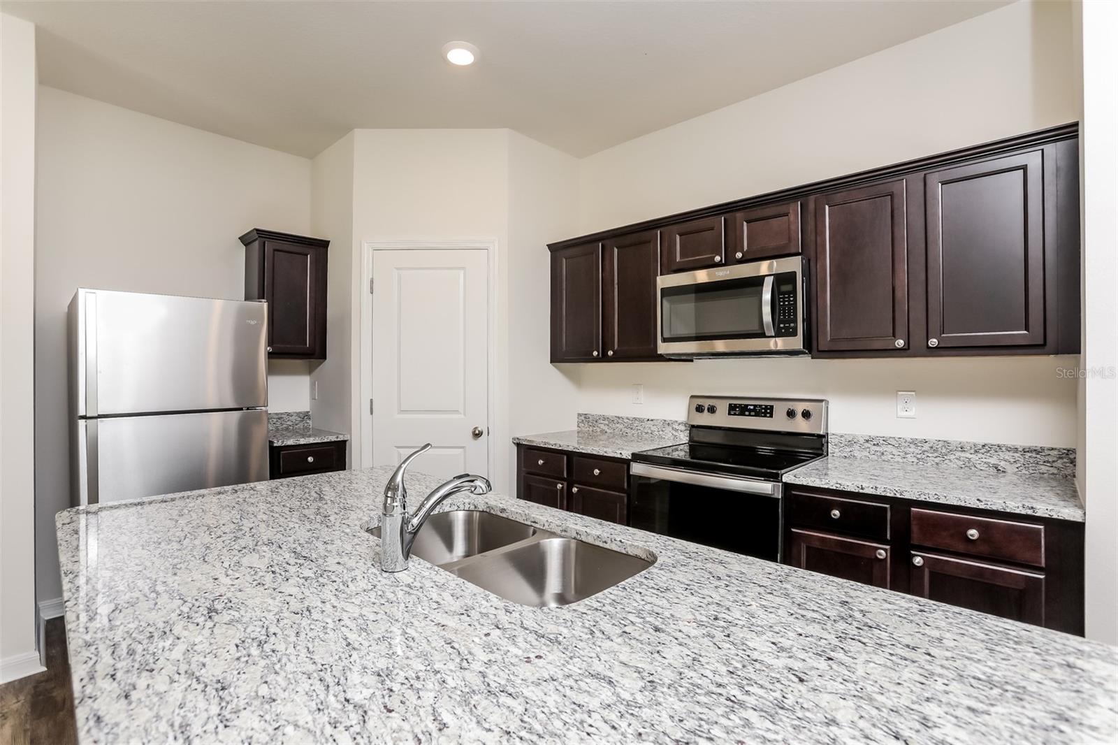 Image 5 of 16 For 3006 Neverland Drive
