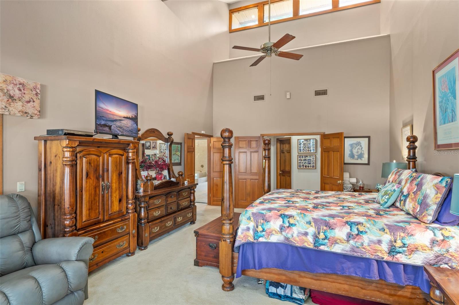 Image 18 of 37 For 2926 Marquesas Ct
