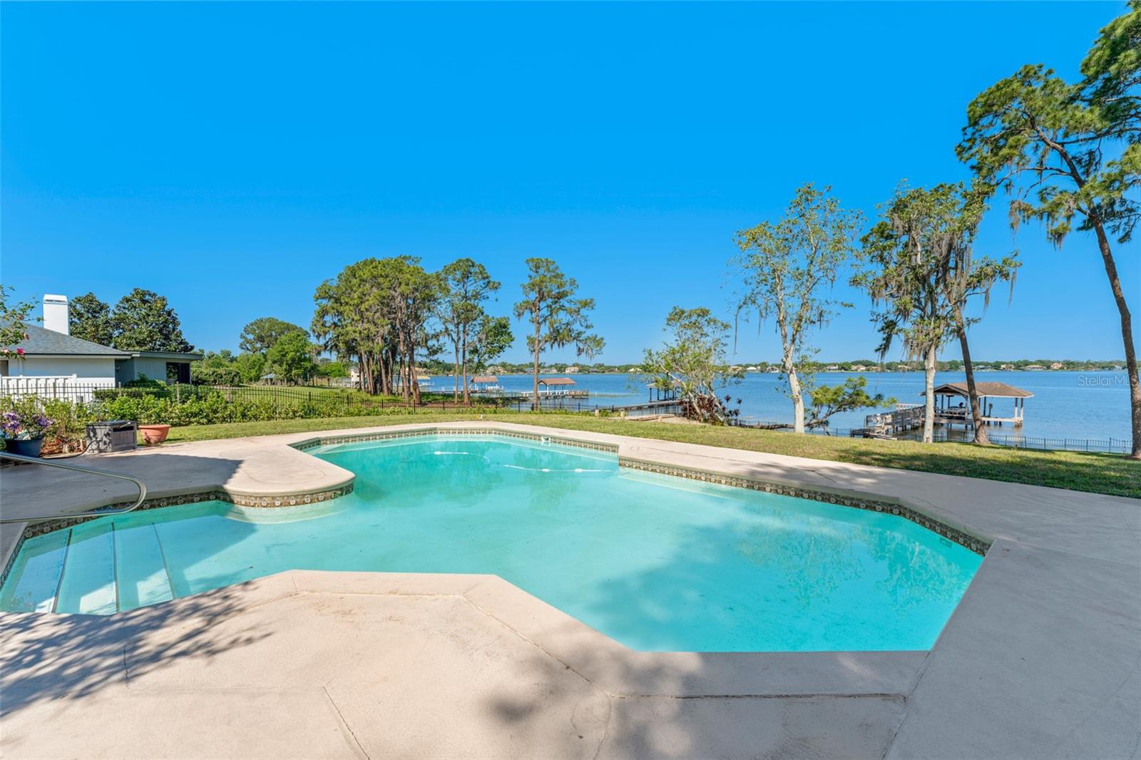Image 27 of 37 For 2926 Marquesas Ct