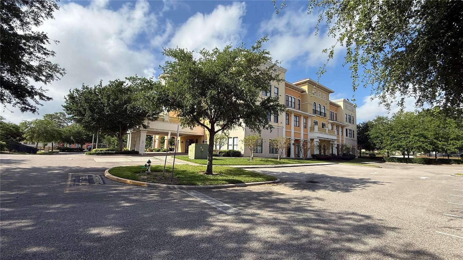 Image 4 of 15 For 5749 Westgate Drive Unit 305