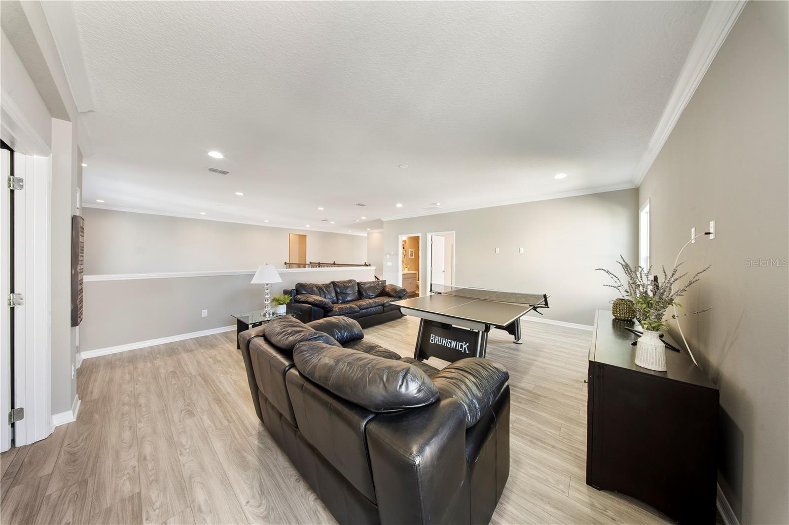 Image 18 of 47 For 8638 Finsen Street