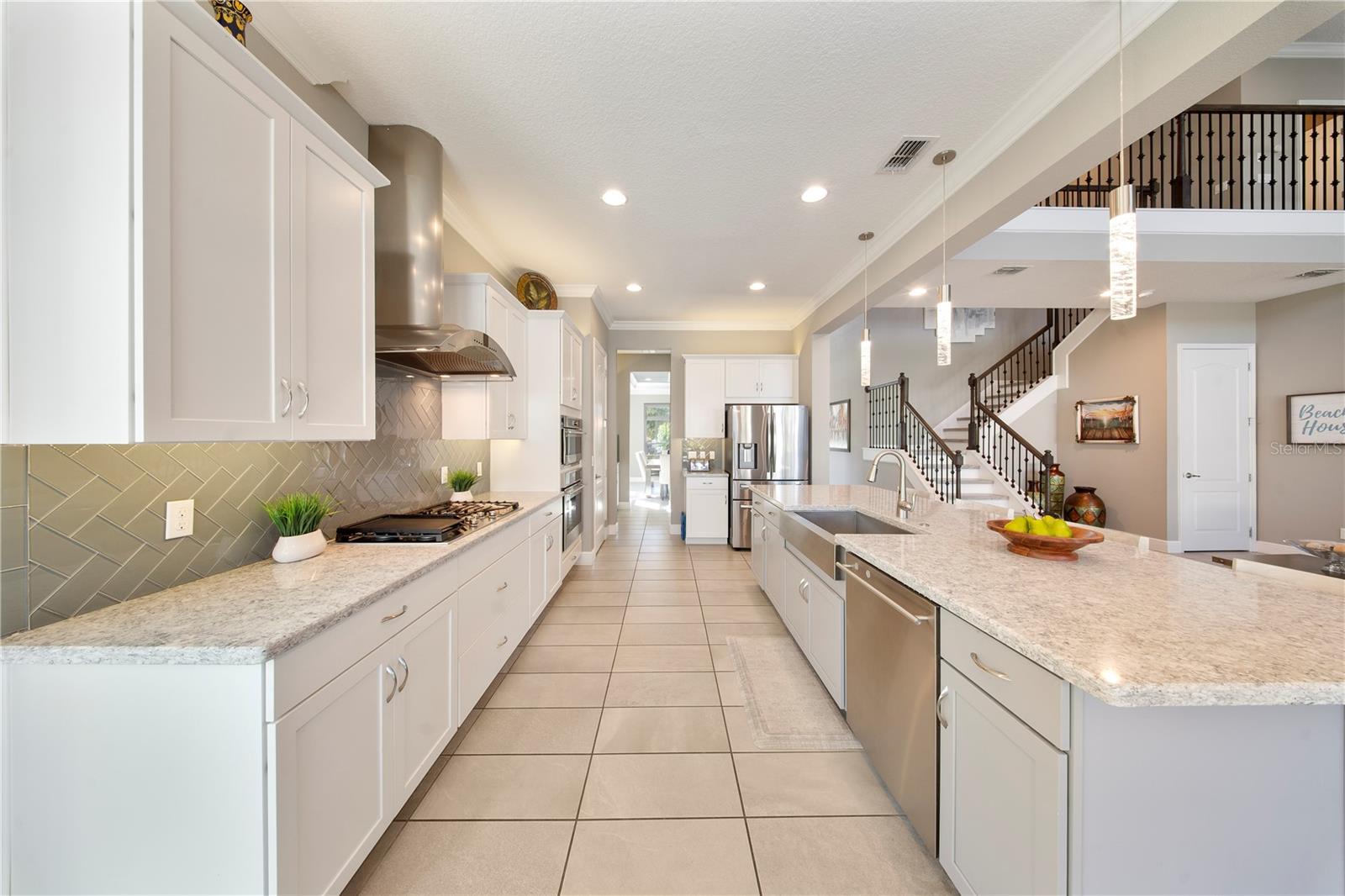 Image 7 of 47 For 8638 Finsen Street