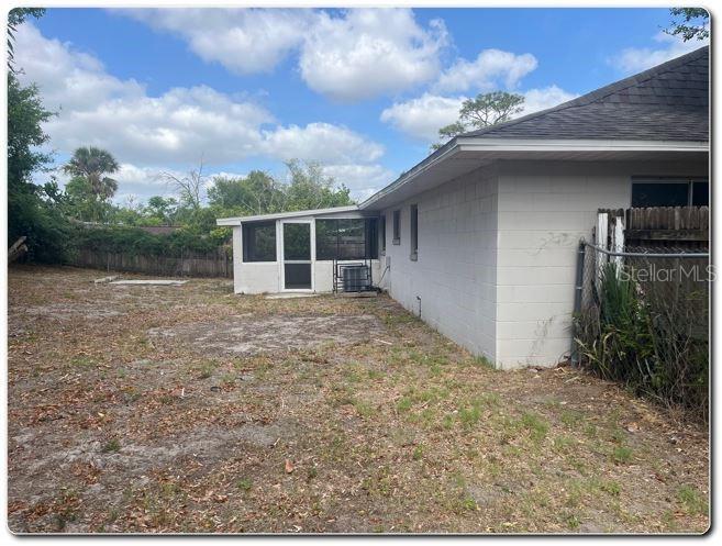 Image 16 of 17 For 4736 Southold Street