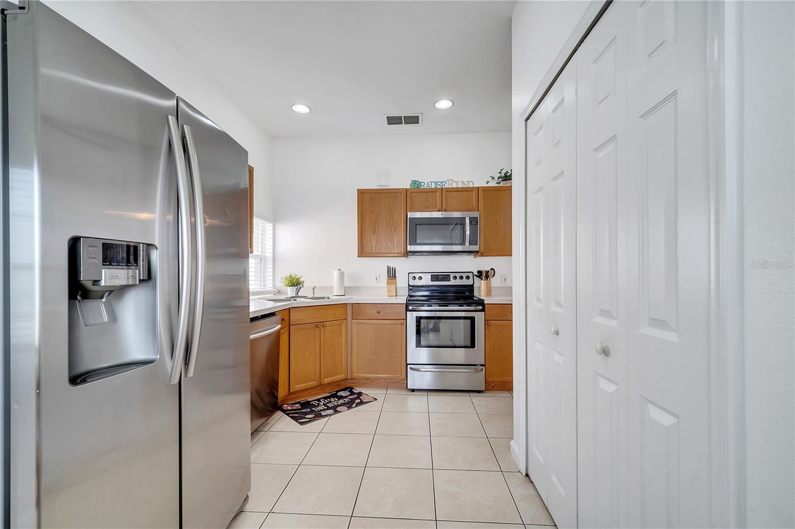 Image 11 of 61 For 8118 Fan Palm Way