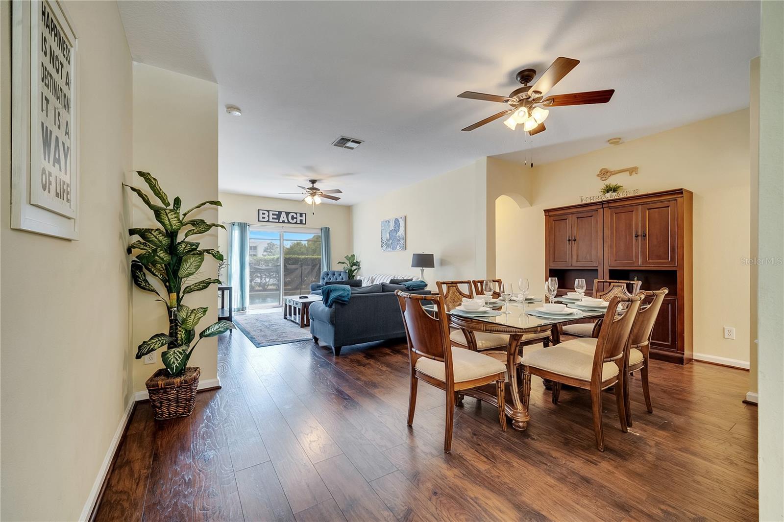 Image 14 of 61 For 8118 Fan Palm Way