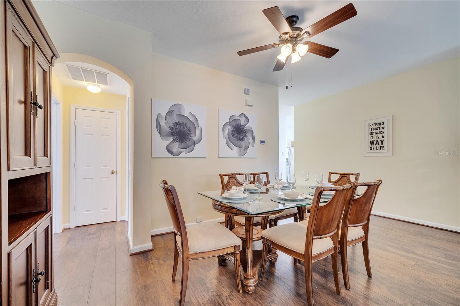 Image 16 of 61 For 8118 Fan Palm Way