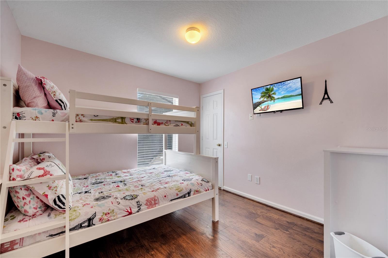 Image 33 of 61 For 8118 Fan Palm Way