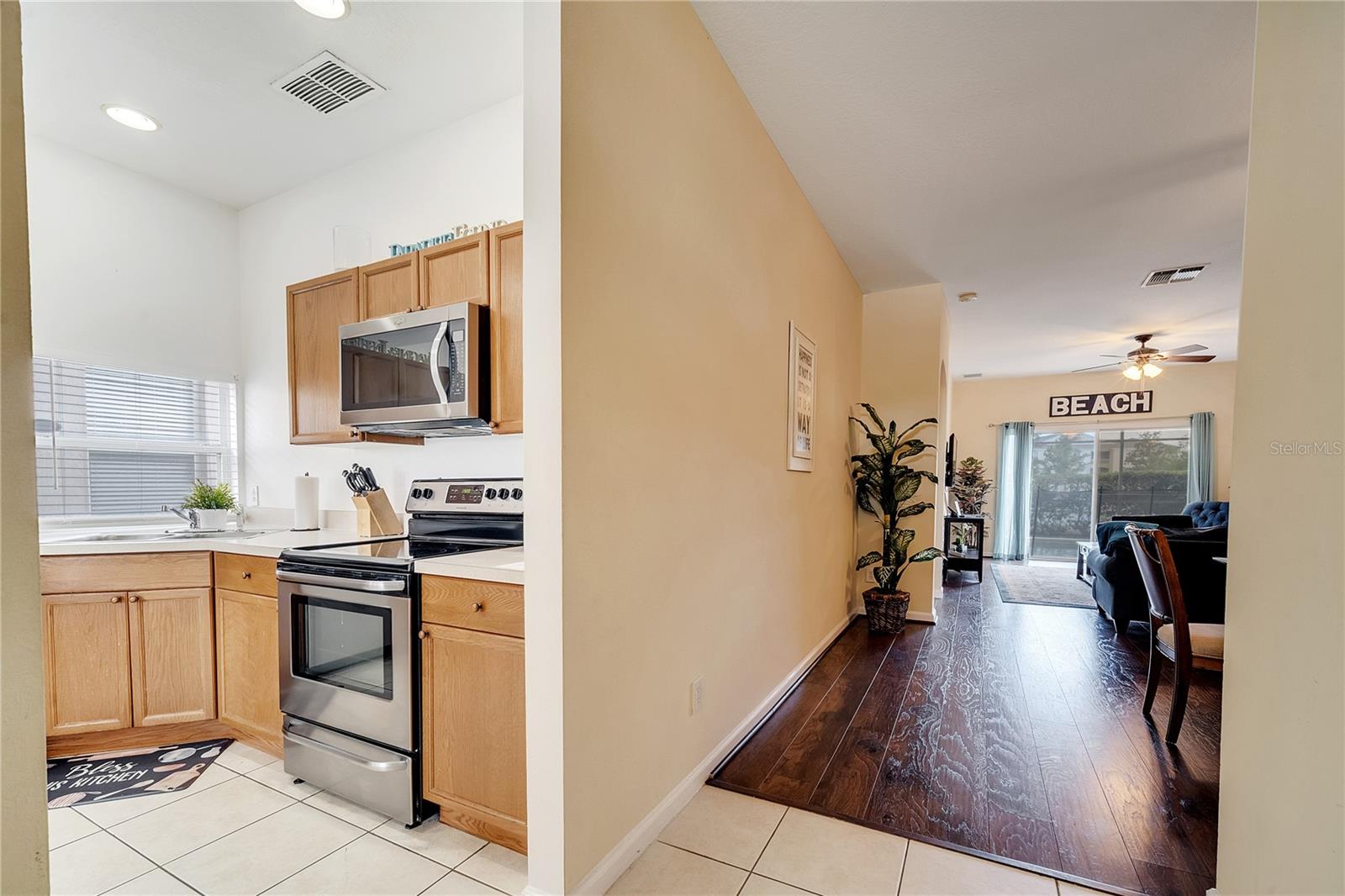 Image 8 of 61 For 8118 Fan Palm Way