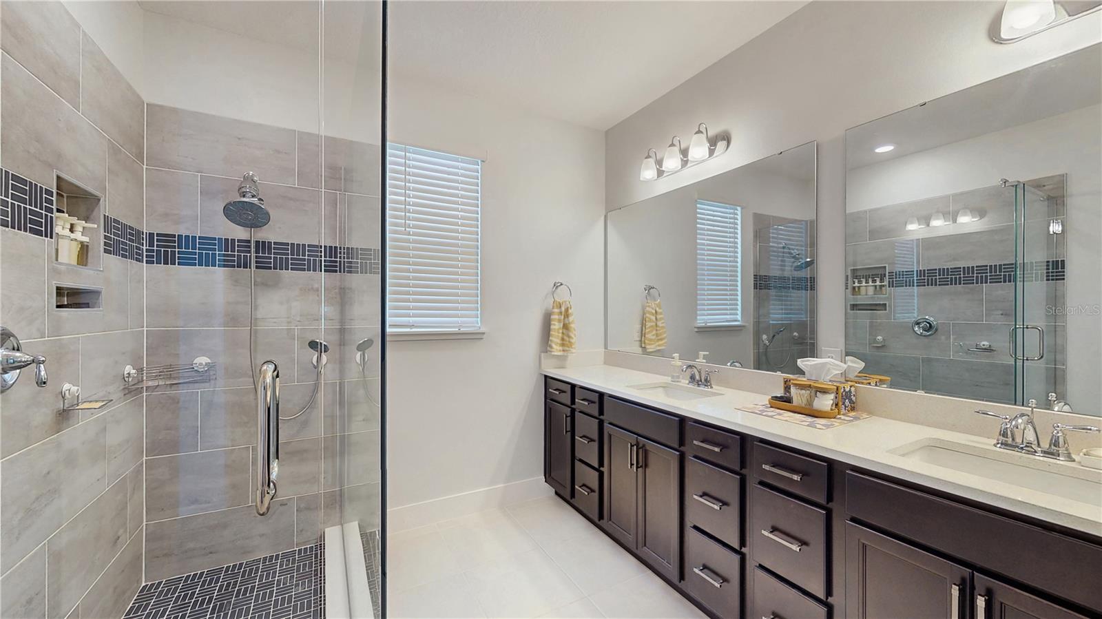 Image 14 of 39 For 13241 Cormack Lane