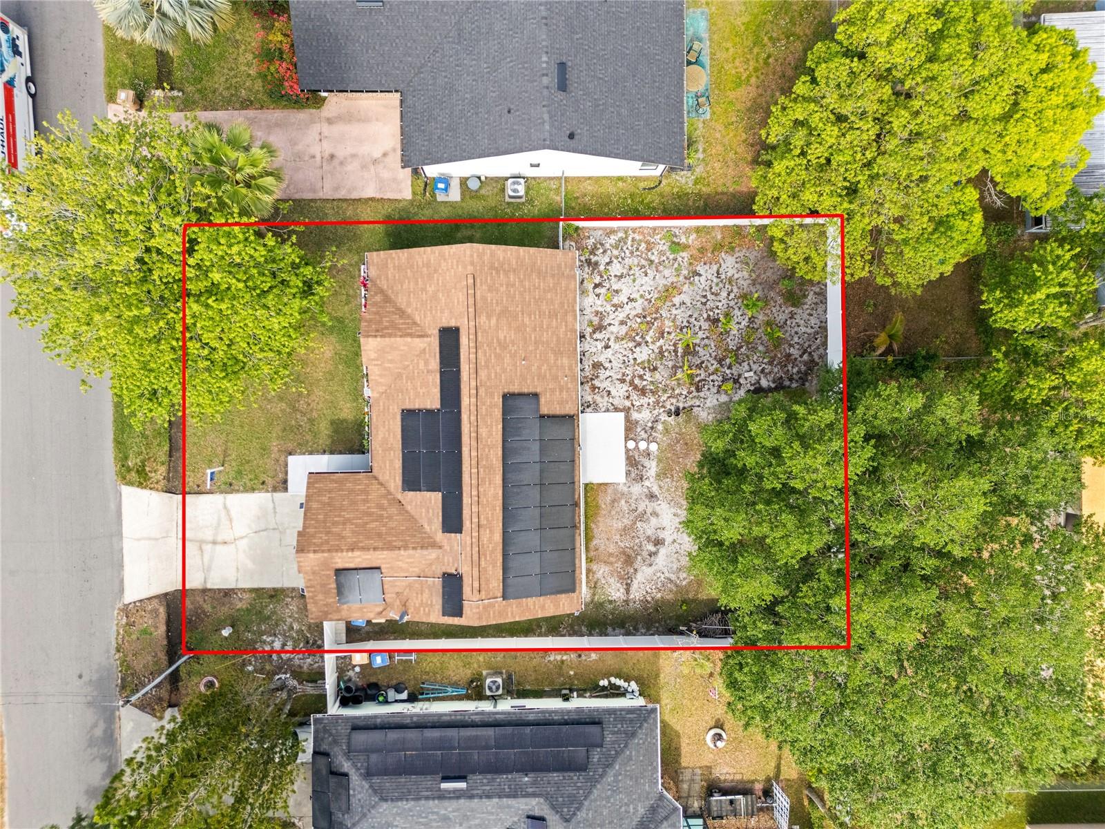 Image 29 of 34 For 211 Dalton Drive
