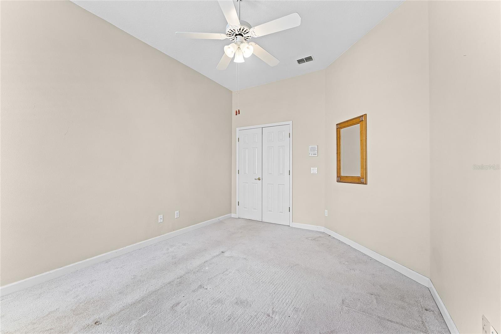 Image 30 of 60 For 131 Wimbledon Circle