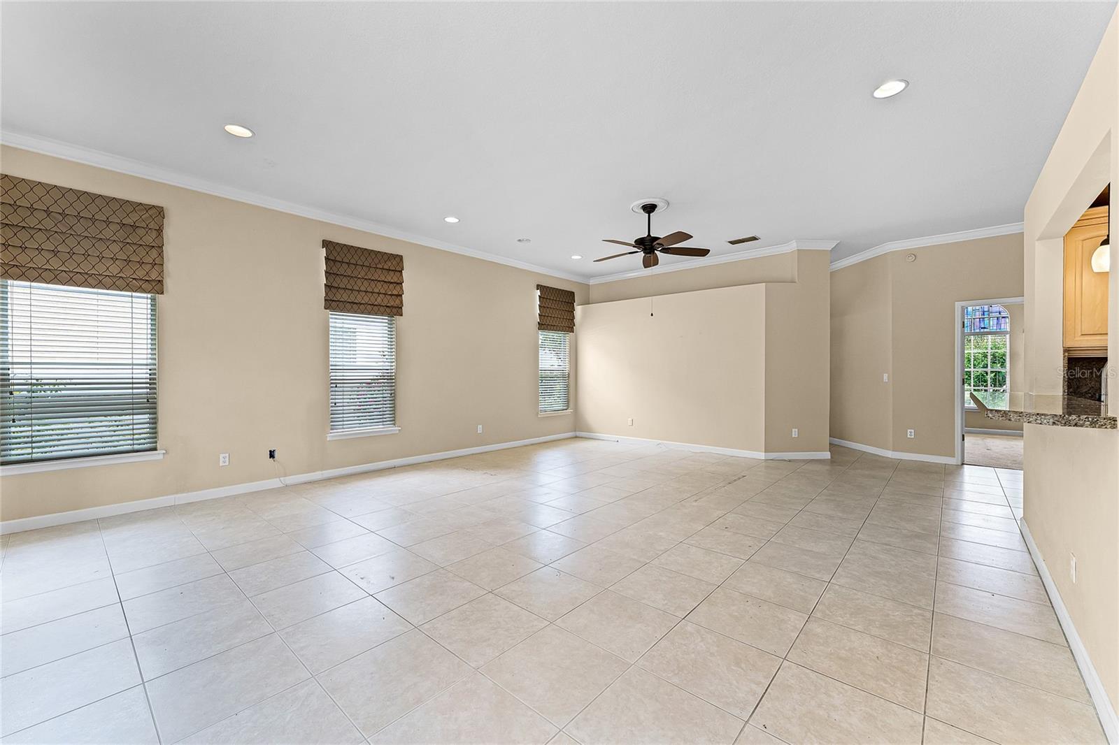 Image 6 of 60 For 131 Wimbledon Circle