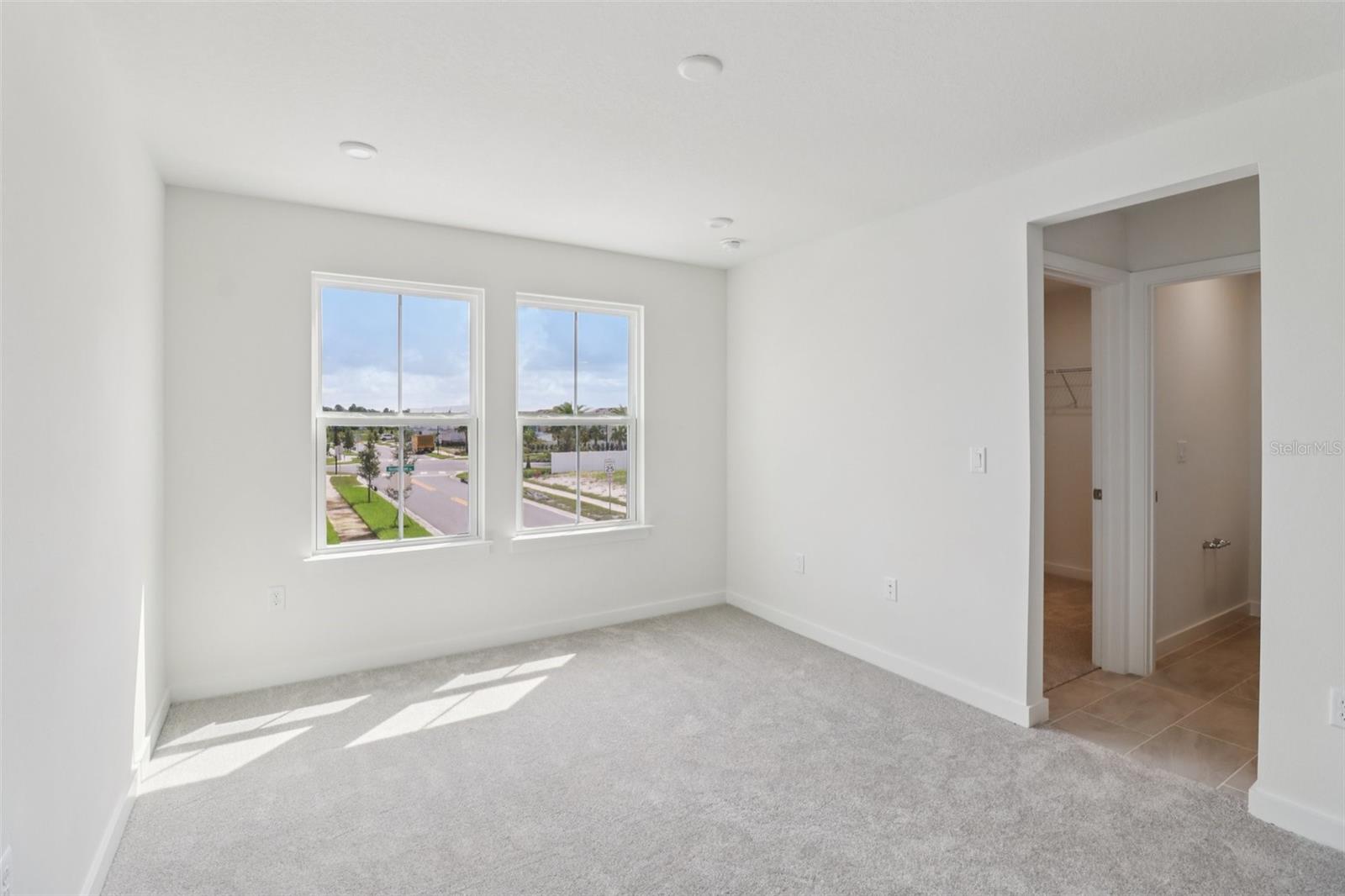 Image 15 of 27 For 6446 Horseshoe Lane Way