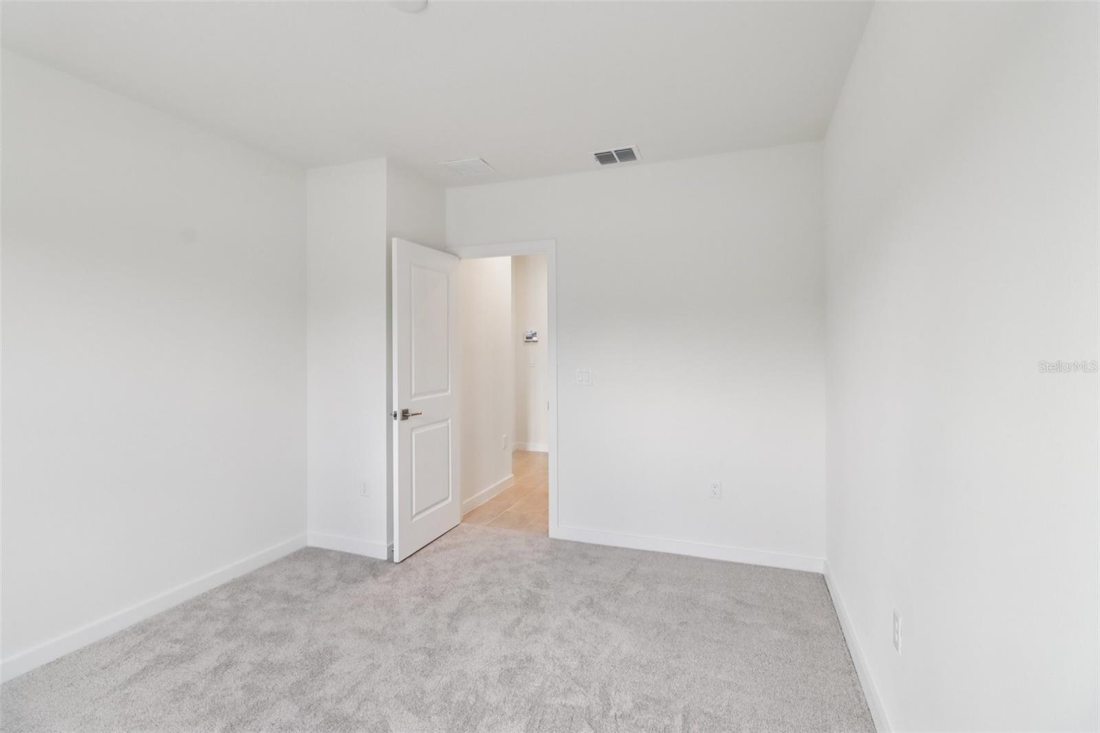 Image 18 of 27 For 6446 Horseshoe Lane Way