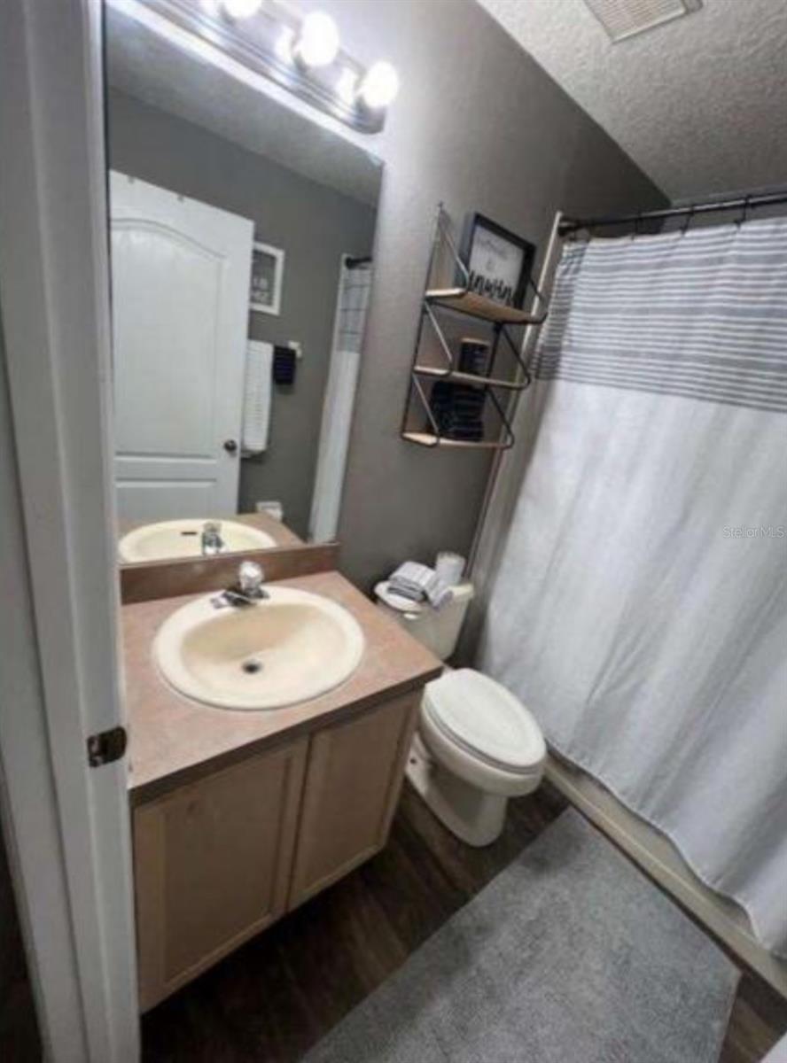 Image 21 of 27 For 111 Jubilee Circle