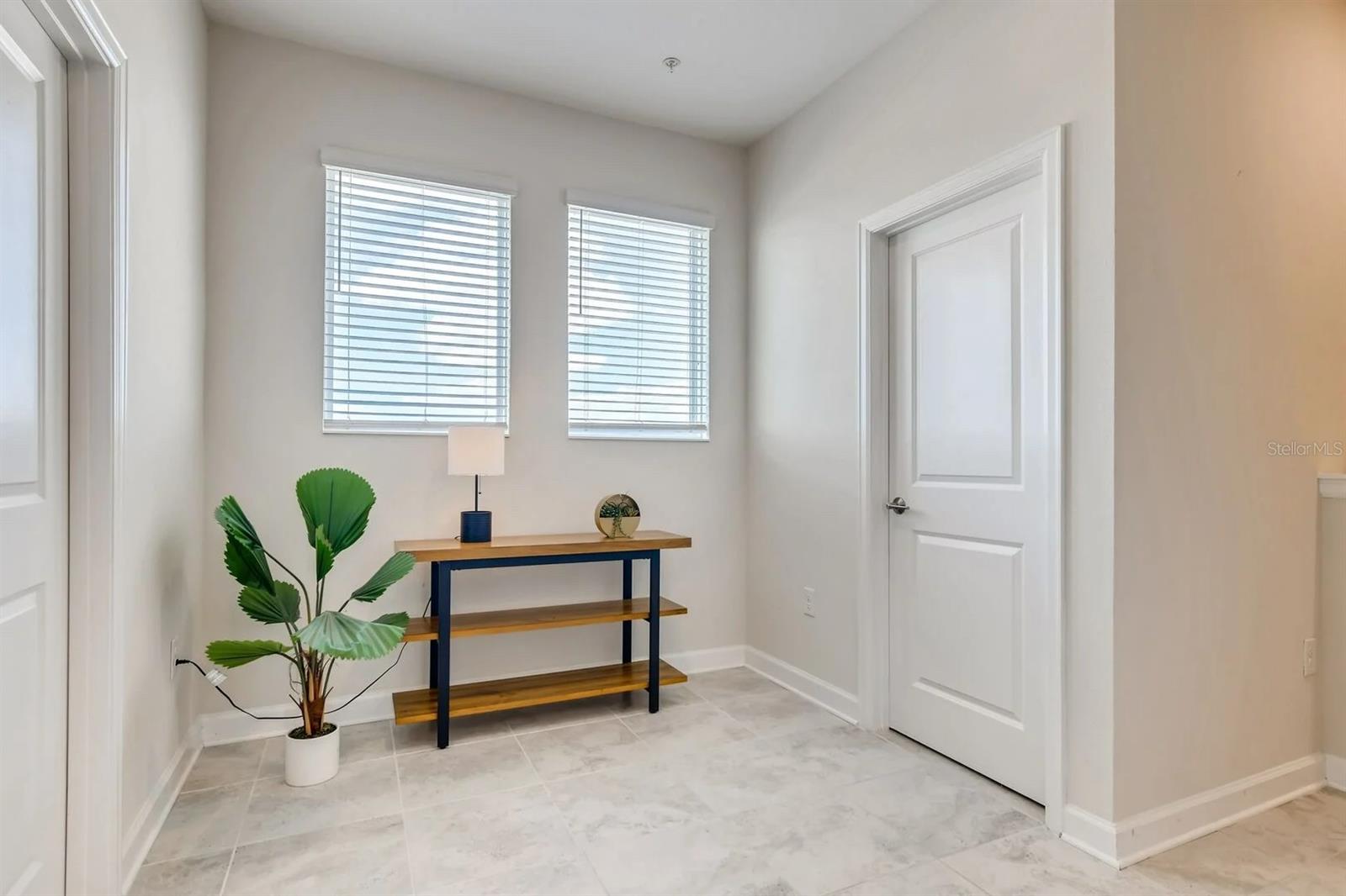 Listing photo id 1 for 545 Ocean Course Avenue 545