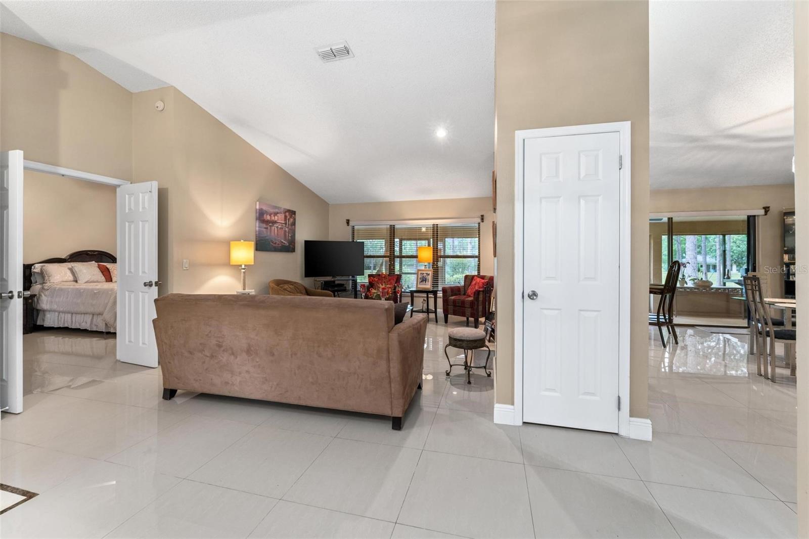 Image 12 of 61 For 9056 Woodbreeze Boulevard