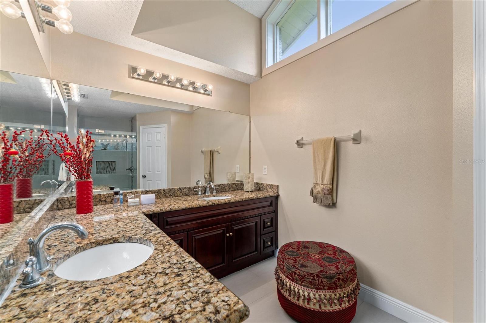 Image 21 of 61 For 9056 Woodbreeze Boulevard