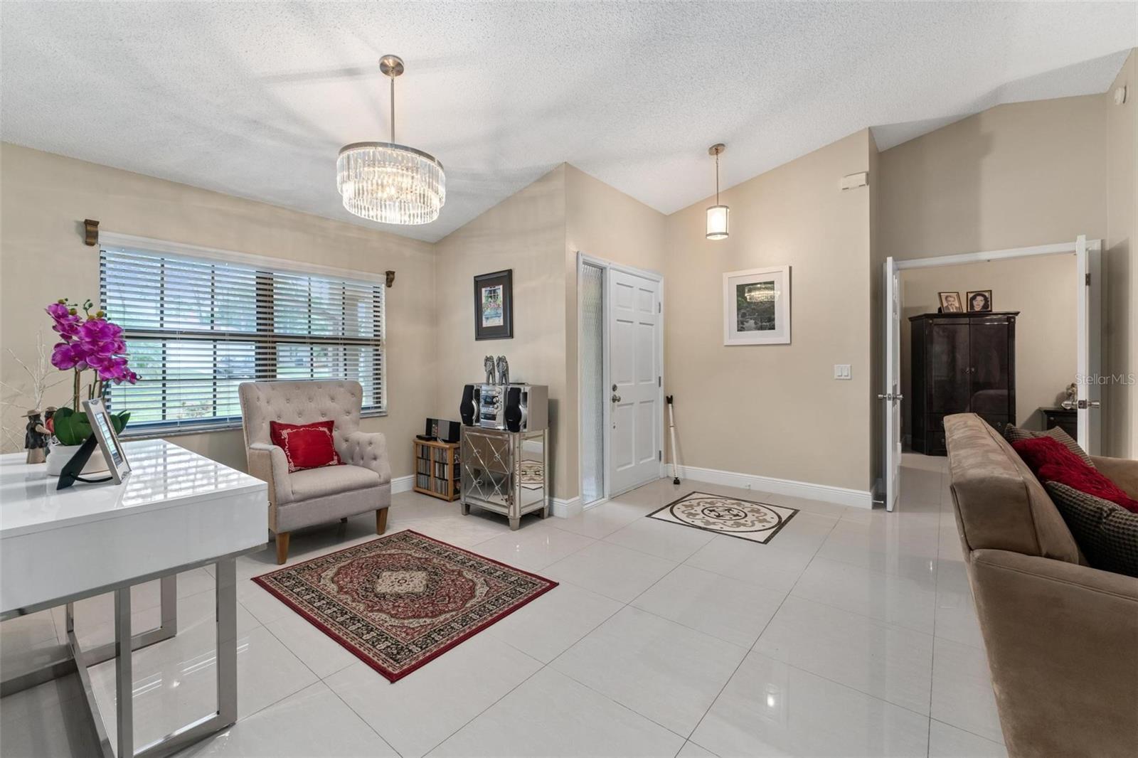 Image 24 of 61 For 9056 Woodbreeze Boulevard