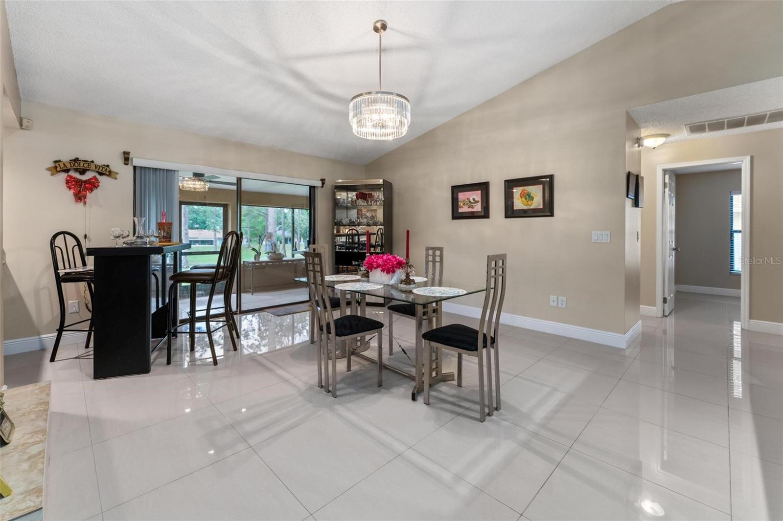 Image 25 of 61 For 9056 Woodbreeze Boulevard