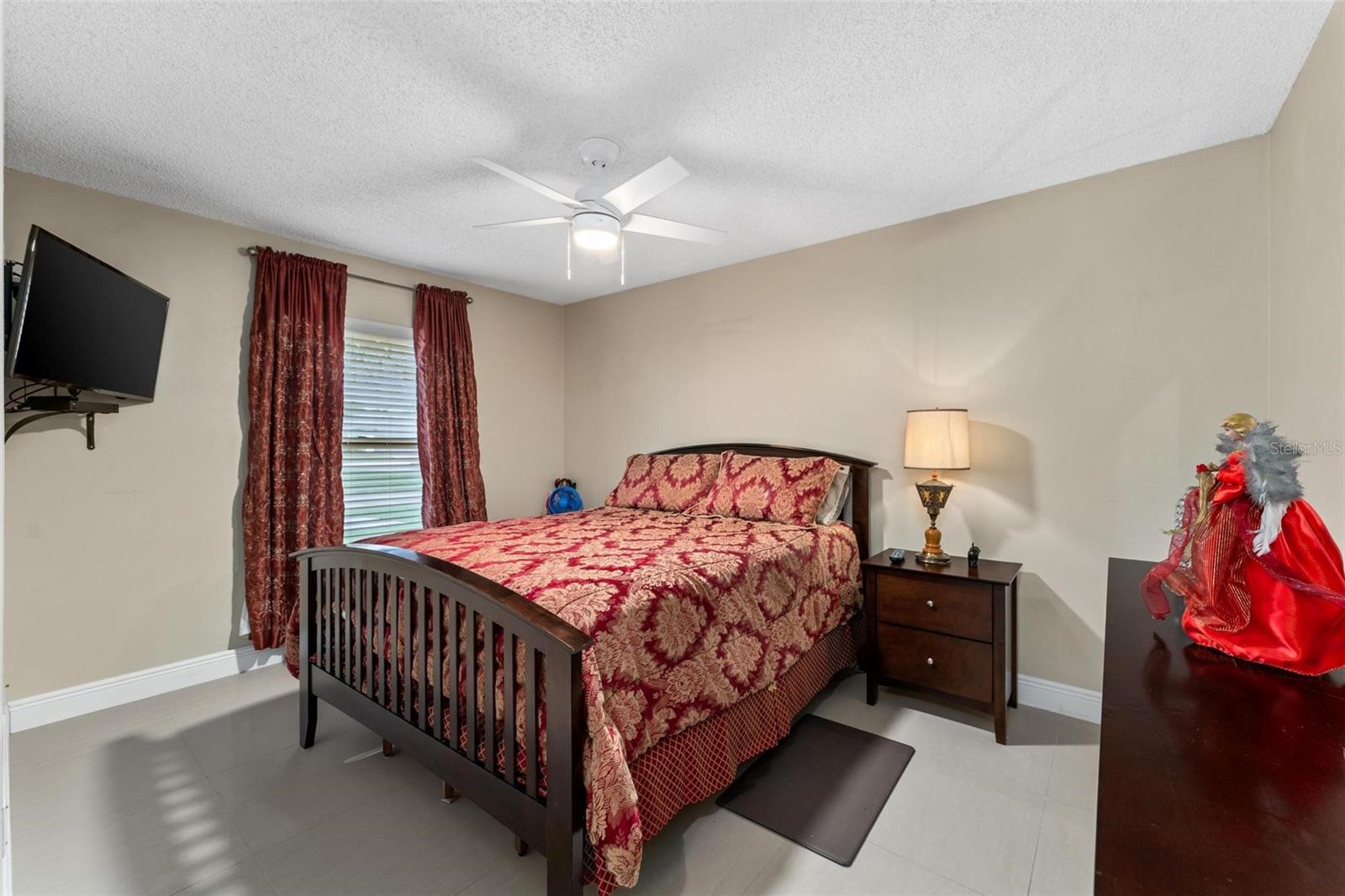 Image 30 of 61 For 9056 Woodbreeze Boulevard