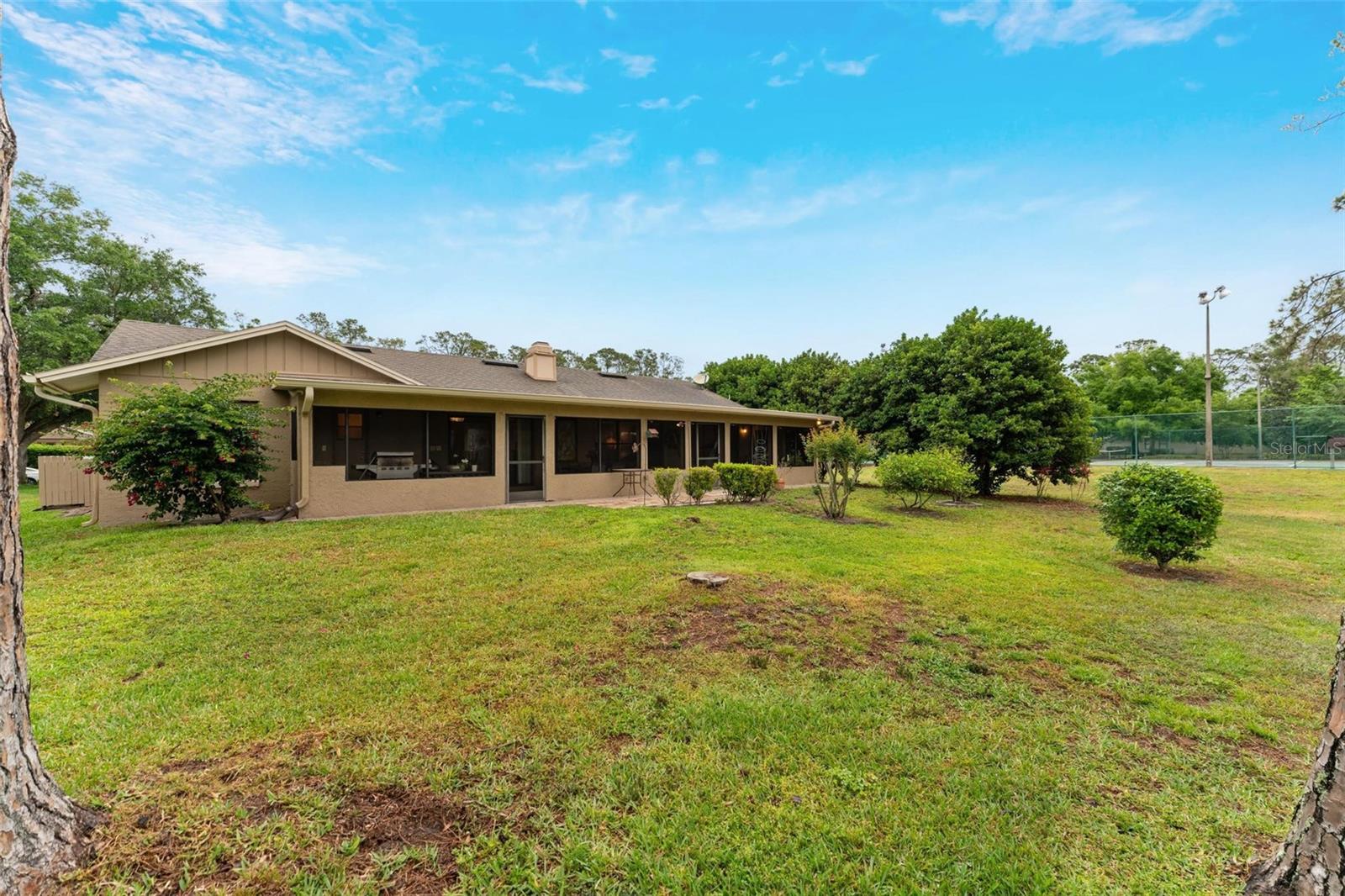 Image 8 of 61 For 9056 Woodbreeze Boulevard