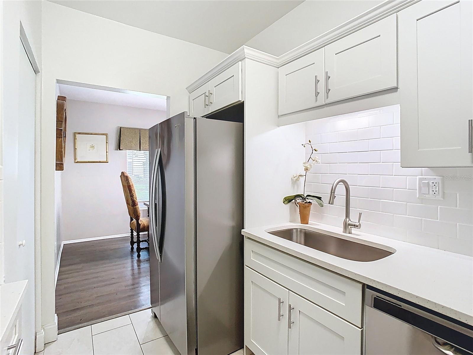 Image 16 of 46 For 200 Maitland Avenue 87