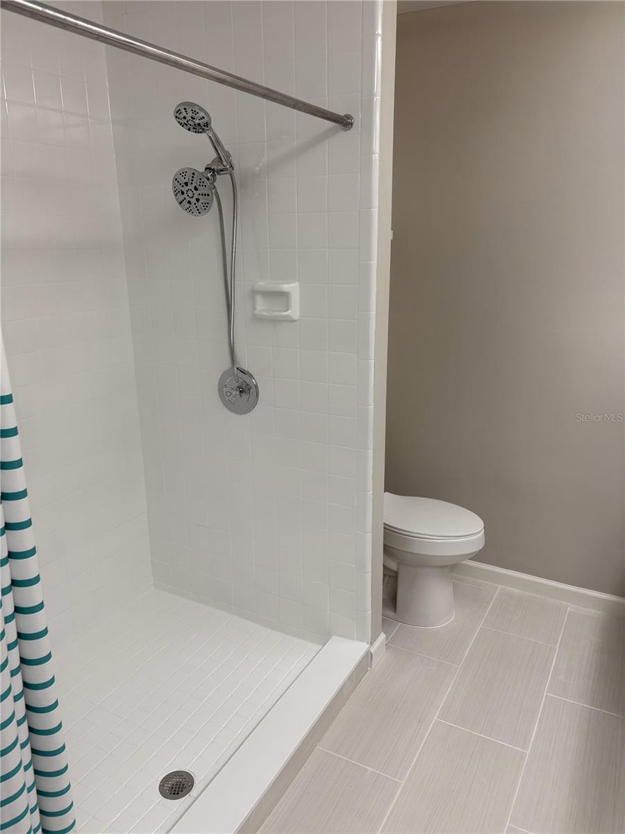 Image 15 of 20 For 2832 Risser Avenue