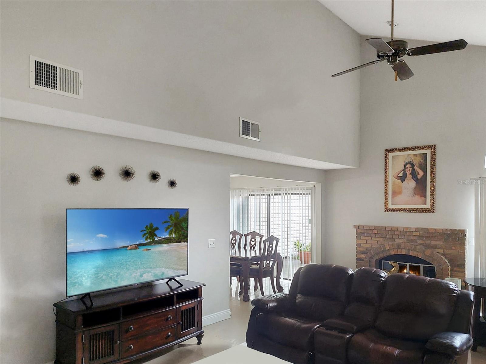 Image 3 of 12 For 2832 Risser Avenue