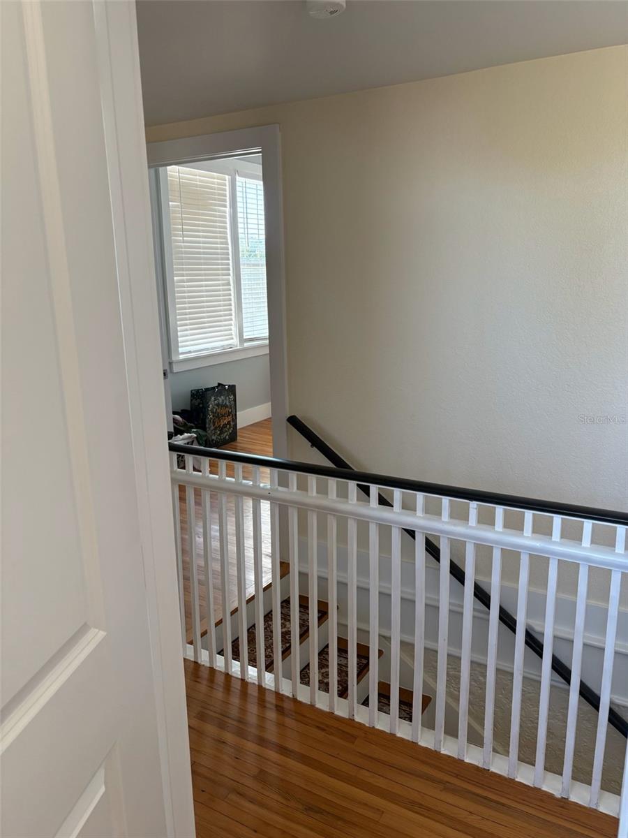 Image 22 of 32 For 529 Hillside Avenue