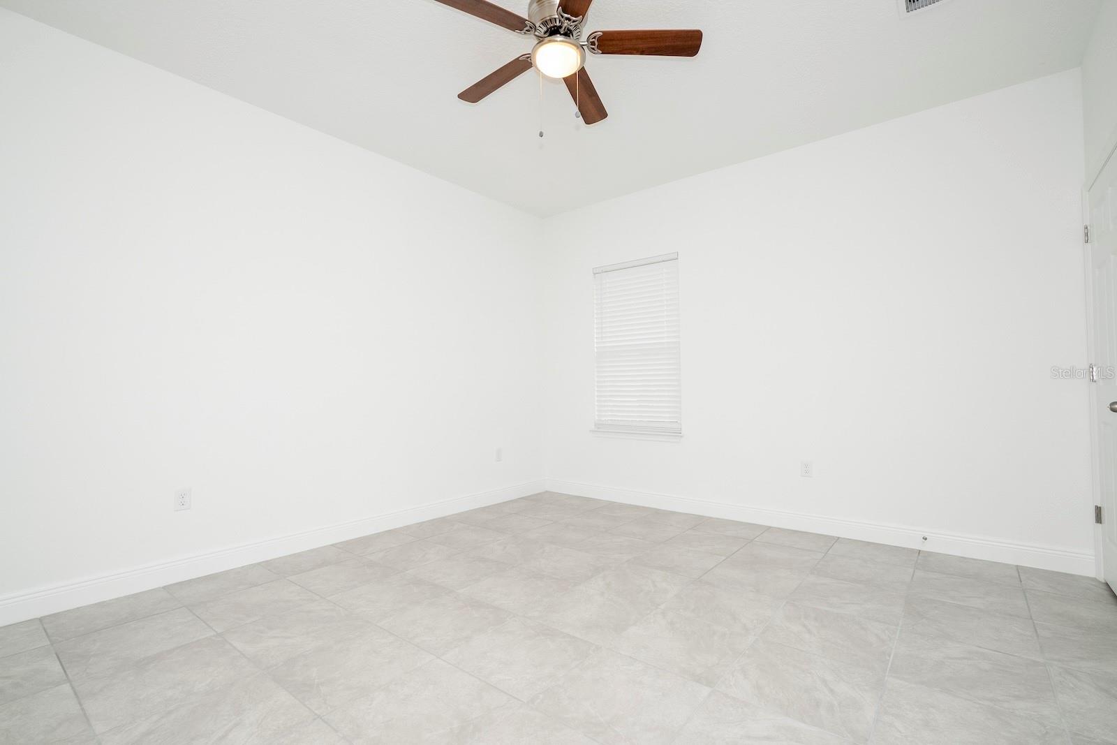 Image 35 of 71 For 3576 Marshal Place