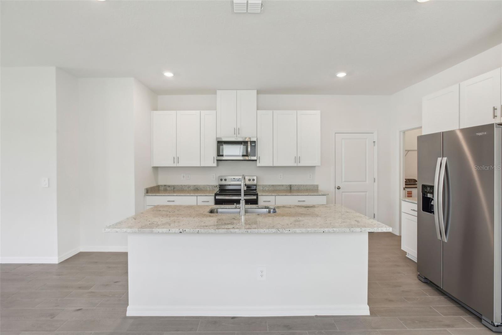 Image 13 of 38 For 1869 Brekey Way