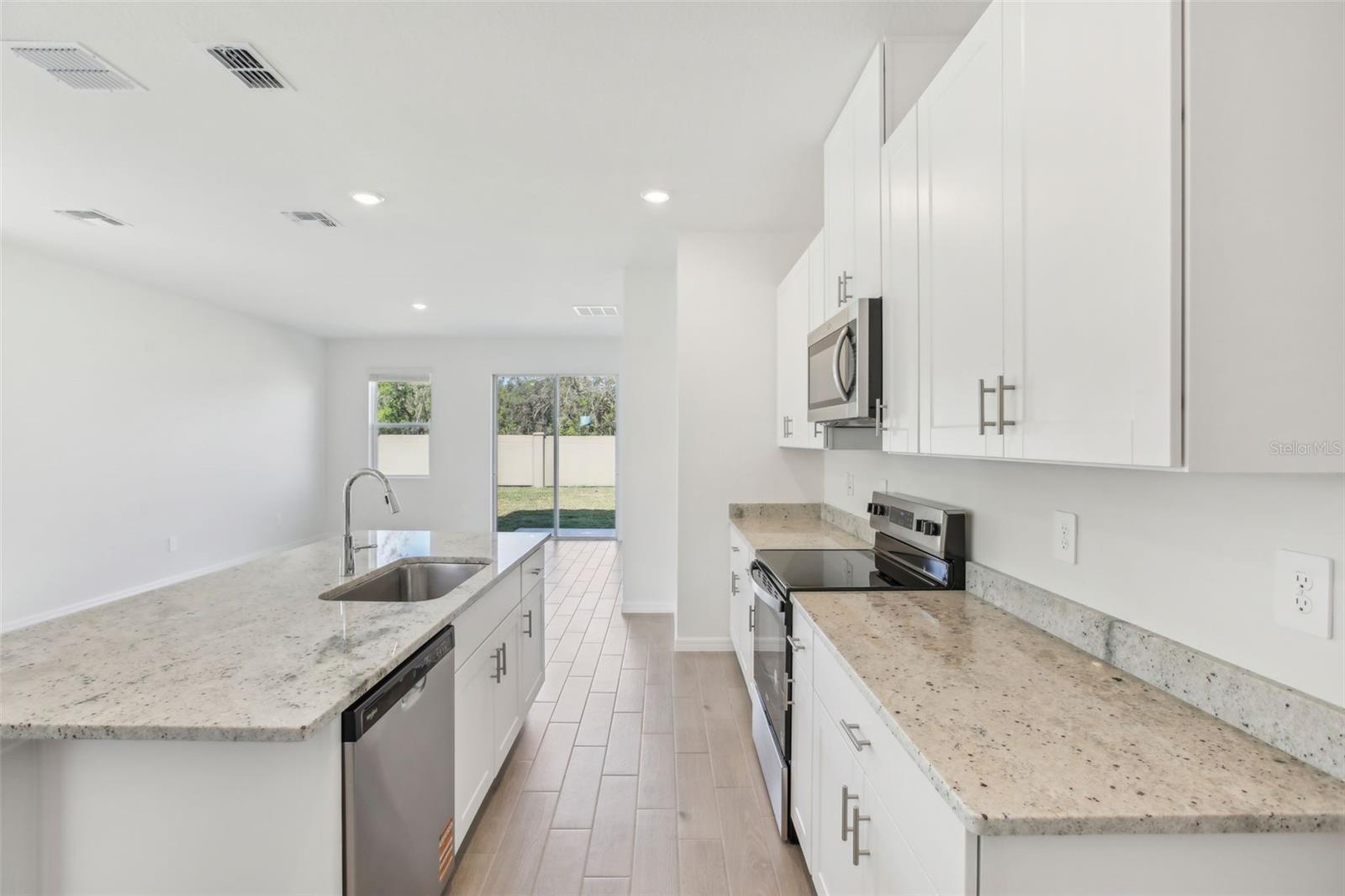Image 15 of 38 For 1869 Brekey Way