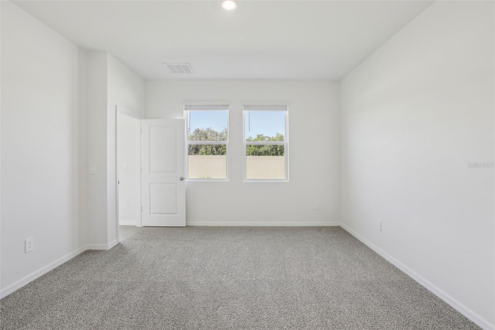 Image 21 of 38 For 1869 Brekey Way