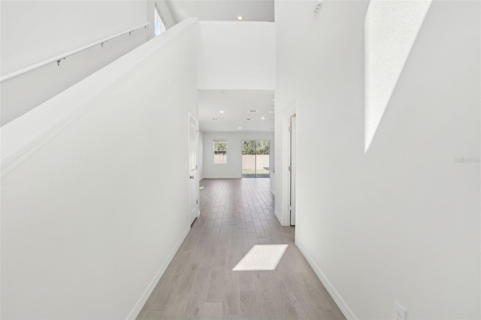 Image 5 of 38 For 1869 Brekey Way