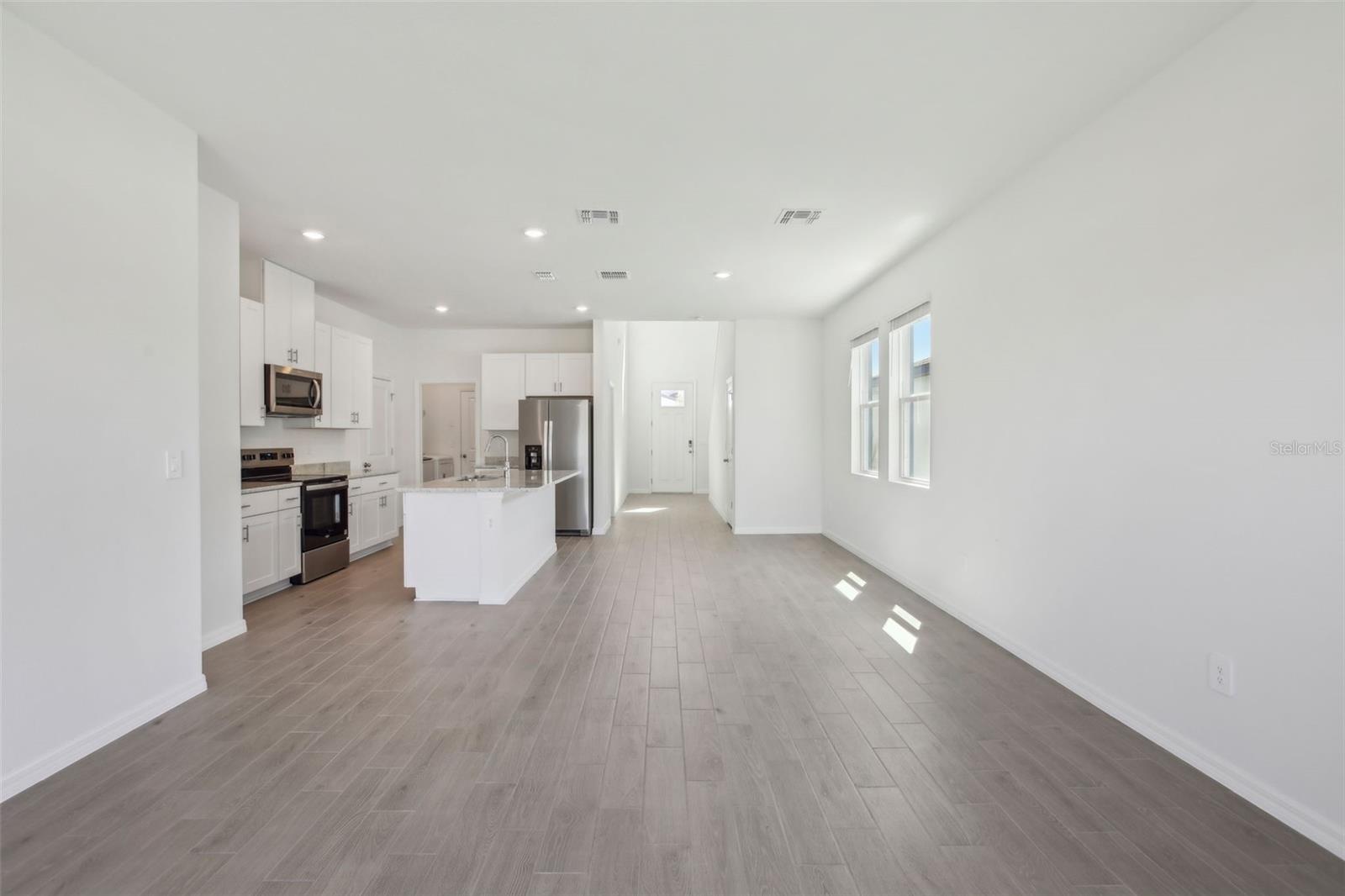 Image 7 of 38 For 1869 Brekey Way