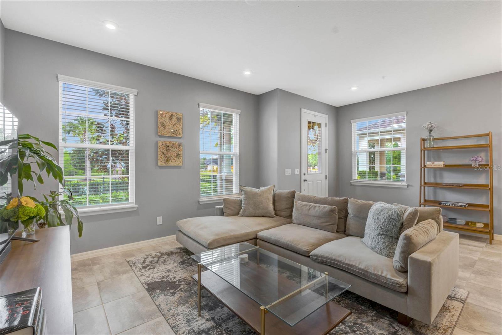 Image 5 of 32 For 9433 Randal Park Boulevard