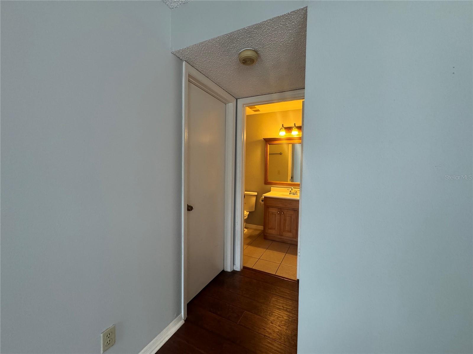 Image 14 of 18 For 6154 Westgate Drive 202