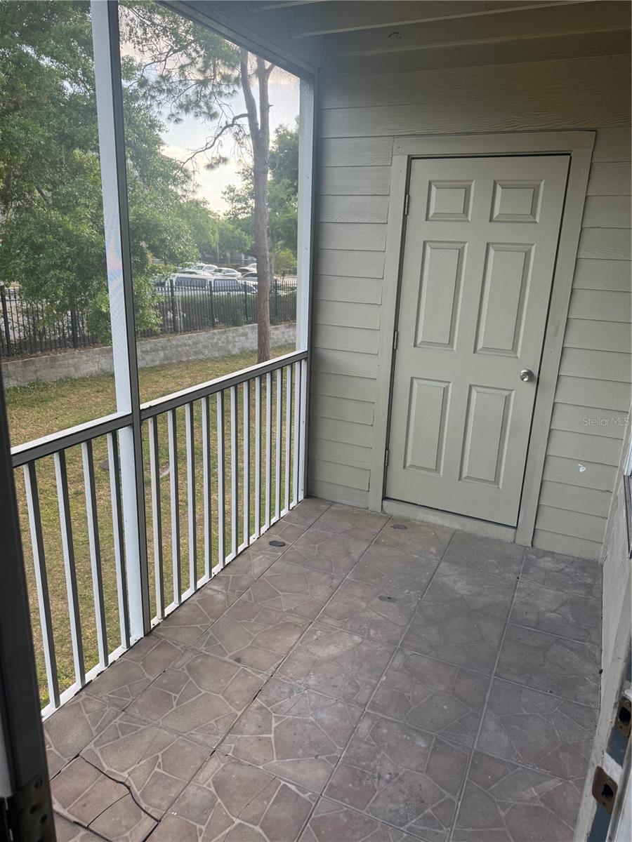 Image 9 of 18 For 6154 Westgate Drive 202