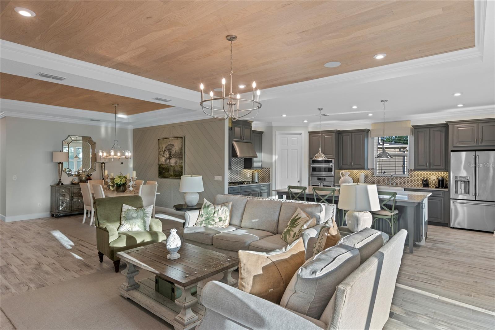 Image 10 of 68 For 1062 Lakeside Estates Drive