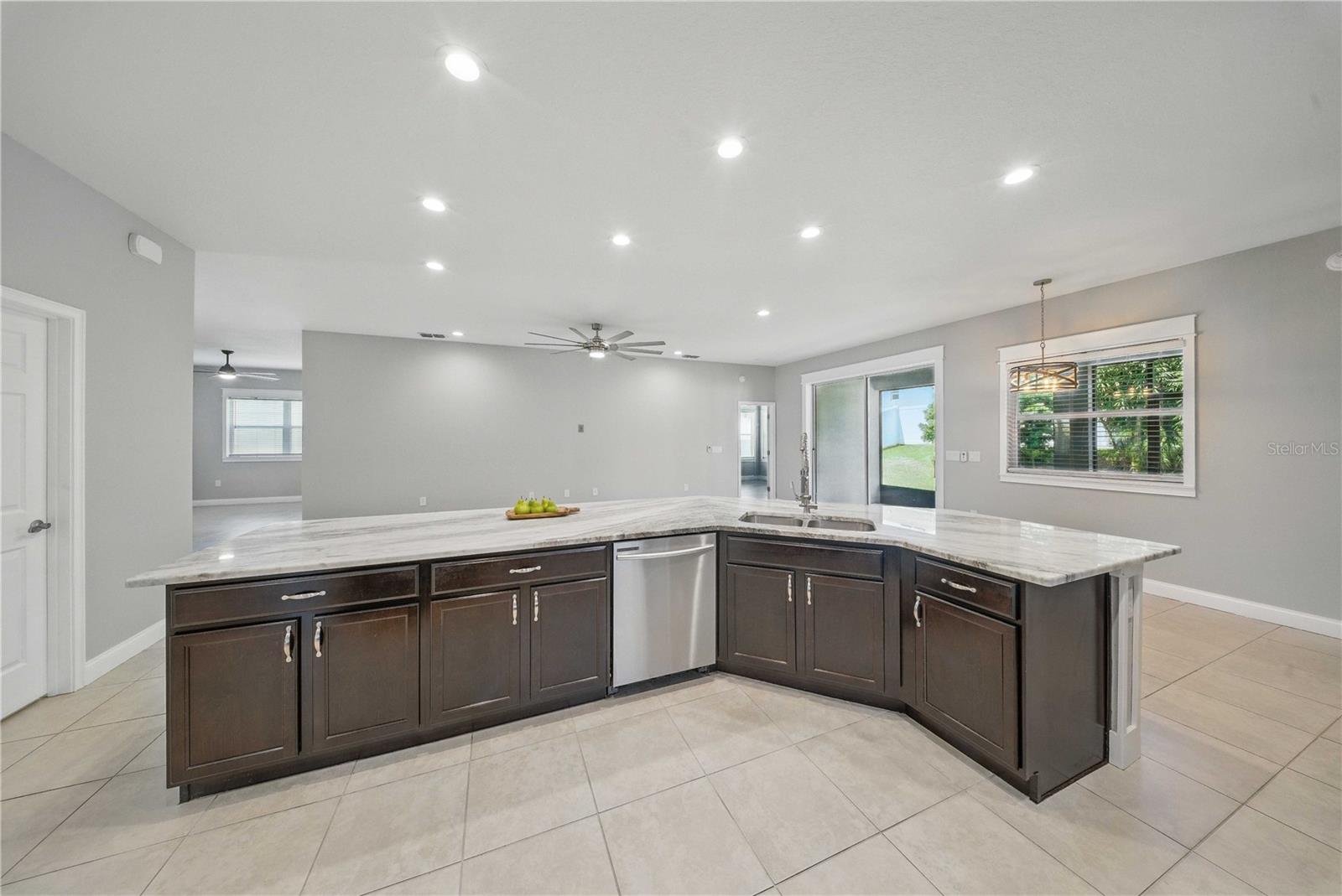 Image 12 of 27 For 5829 Valentino Way