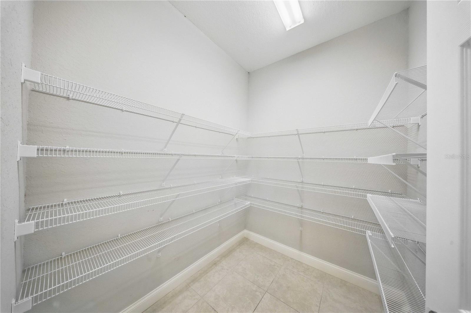 Image 13 of 27 For 5829 Valentino Way