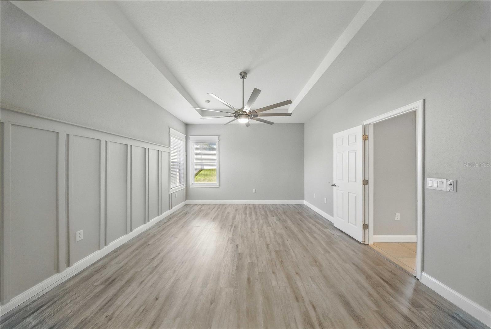 Image 16 of 27 For 5829 Valentino Way